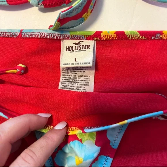 Hollister Floral Push Up Bikini - Picture 5 of 6